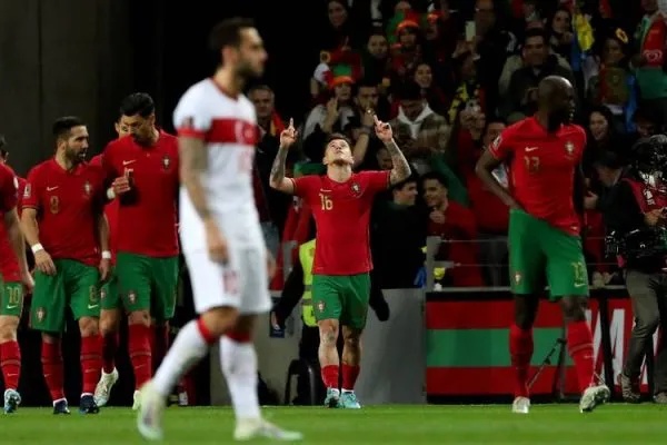 欧洲杯葡萄牙时间：现场直播精彩赛事