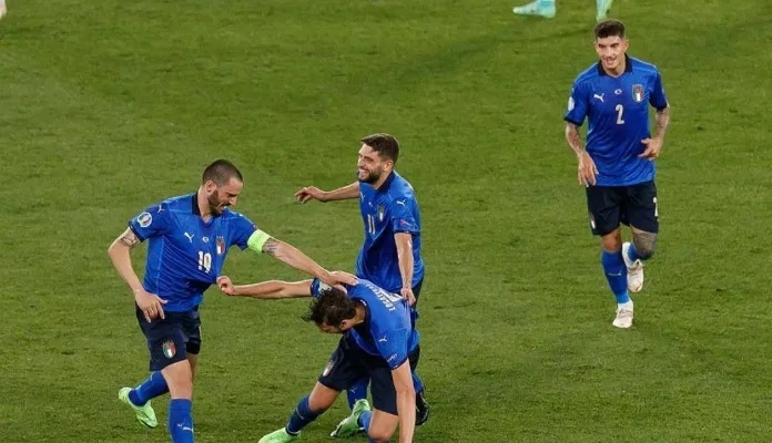 意大利男足欧洲杯打法：攻守兼备，技术精湛