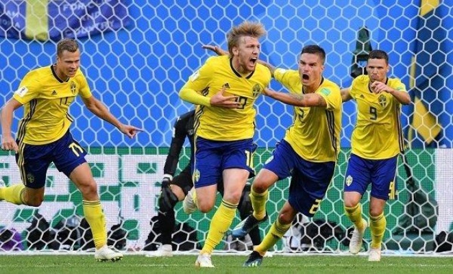 瑞典和俄罗斯在欧洲杯上的较量：历史对决、实力碰撞和关键因素