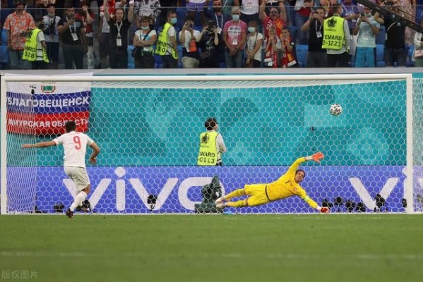 欧洲杯半决赛点球漏判引发球迷争议